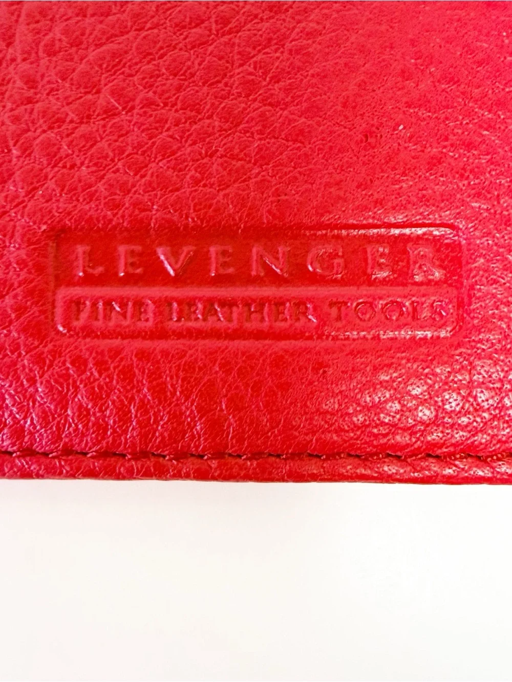 Levenger Red Pebbled Leather Organizer Case with Magnetic Tab Closure, Notepad